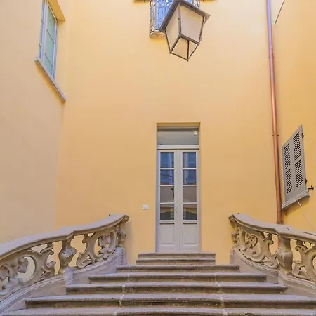 A Night At The Museum - *