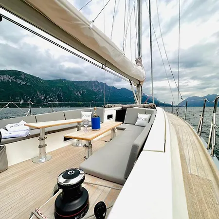 A Night At The Museum - *